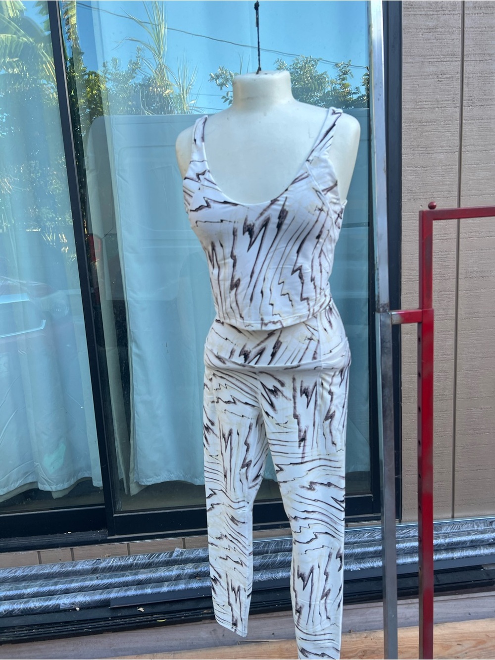 Alia Cream and Black Leggings 2 piece with Abstract Patterns New NWT